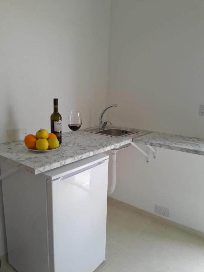Limestone Sun Suites 斯利马 外观 照片