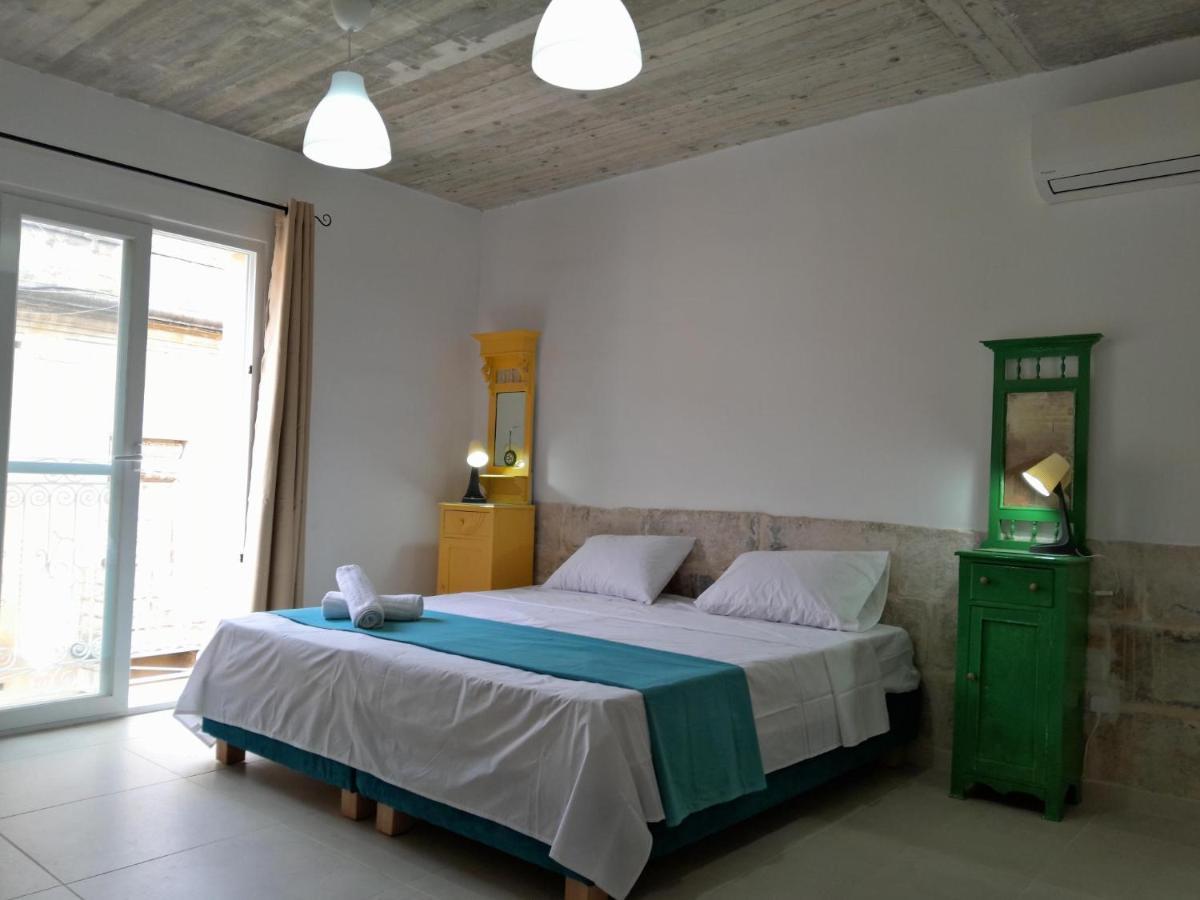 Limestone Sun Suites 斯利马 外观 照片